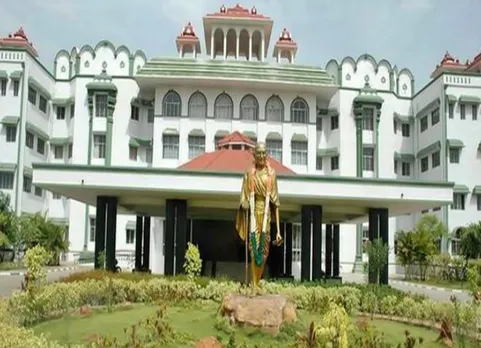 'தேர்தல் ஆணையத்தைக் கேட்டுப் பாருங்கள்' - இரட்டை இலை விவகாரத்தில் தினகரனுக்கு நீதிமன்றம் அட்வைஸ்!
