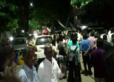 அடுத்த ஐந்து நாட்களுக்கு இந்த வீட்டில் இருந்து தான் "பிரேக்கிங்" நியூஸ்! சசிகலா தங்கப் போகும் வீடு!