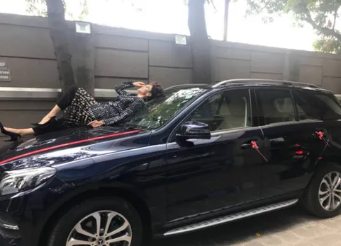 தனக்குத் தானே பென்ஸ் கார் பரிசளித்துக் கொண்ட டாப்சி!
