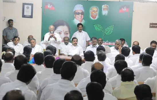 aiadmk governing body, rk nagar, aiadmk, E.Madhusudhanan, cm edappadi palaniswami, deputy cm o.panneerselvam, jeyalalitha, aiadmk head office