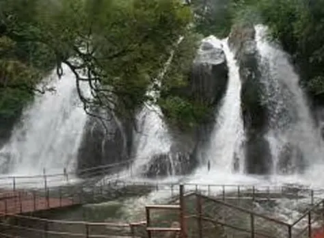 heavy rain fall, chennai rain, water logging, tamilnadu government, north east monsoon, tirunelveli district, kanyakumari district, ban for bathing in courtallam, thirparappu falls