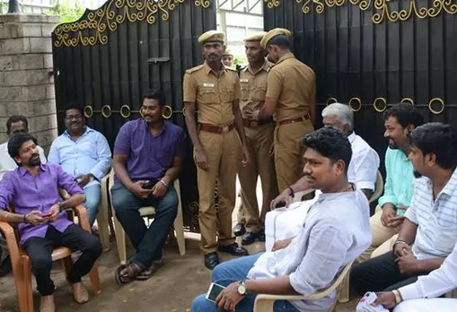 TTV Dhinakaran, Jayalalithaa, IT Raids, ILavarasi, Krishnapriya house, Dhivakaran,tamilnadu government