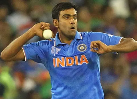 Ravichandran-Ashwin-of-India-bowls5