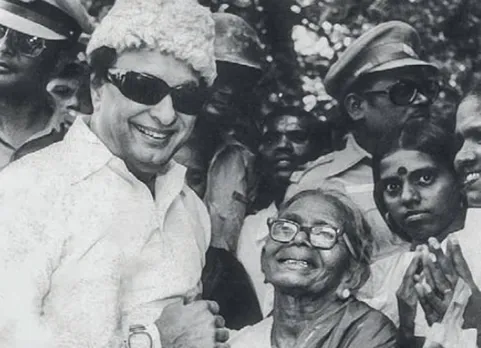 புரட்சித் தலைவர் எம்.ஜி.ஆரின் 30-வது நினைவு நாள்! பட்டிதொட்டி ட்விட்டியெங்கும் மக்கள் அஞ்சலி!