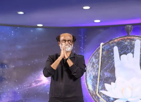 ரஜினியின் அரசியல் வருகை: சமூக வலைத்தளங்களில் அரசியல் தலைவர்கள், பிரபலங்கள் கருத்து