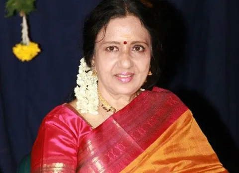 vennira-aadai-nirmala
