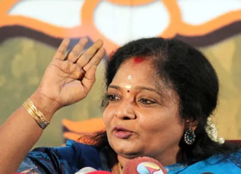 ஆர்.கே.நகர் இடைத்தேர்தல்! பாஜக வாக்குகளை மிஞ்சிய நோட்டா வாக்குகள்! ட்விட்டரில் தமிழிசை ஆவேசம்!