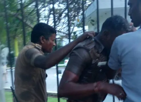 தீக்குளிக்க முயன்ற 2 காவலர்களும் கைது!