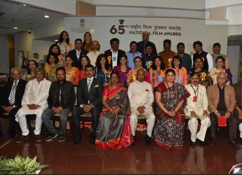 65  ஆவது தேசிய திரைப்பட விருதுகள் விழா: பெரும்  சர்ச்சைக்கு இடையில் நடந்து முடிந்தது.