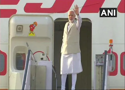 modi leaves to russia