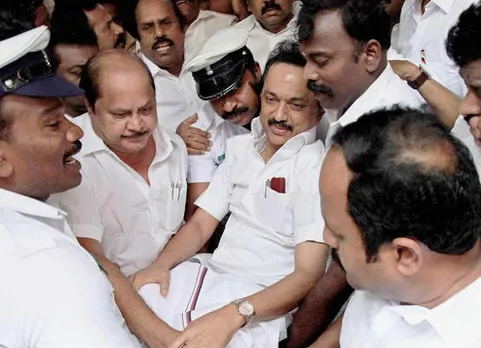 ஸ்டாலின் தமிழகத்திற்கு வேண்டாம்... ட்விட்டரில் ட்ரெண்டாகும் #GoBackStalin