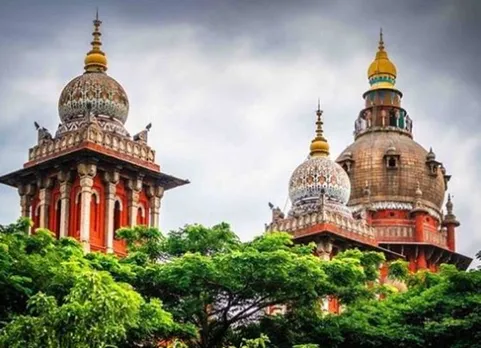 சட்டவிரோத டிஜிட்டல் பேனர்: உரிய சட்டத் திருத்தங்கள் கொண்டு வர ஐகோர்ட் கெடு!