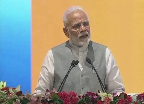 prime minister narendra modi in lucknow : லக்னோ விழாவில் பிரதமர் நரேந்திர மோடி