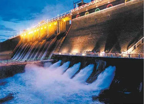 Cyclone Gaja Red Alert