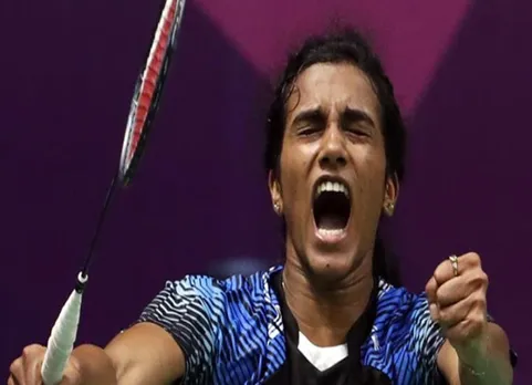PV Sindhu beats Ratchanok Intanon World Tour Finals - பி.வி.சிந்து அரையிறுதிப் போட்டியில் வெற்றி