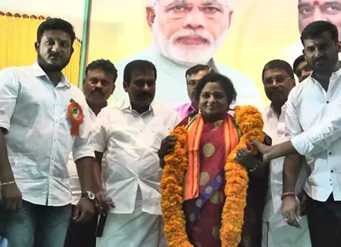 பாஜகவில் இணைந்த அஜித் ரசிகர்கள்! - 'தாமரையை மலரச் செய்யுங்கள்' என தமிழிசை அட்வைஸ்