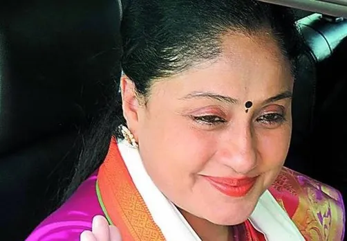 Vijayashanti Met VK Sasikala, Bengaluru Jail, நடிகை விஜயசாந்தி, வி.கே.சசிகலா