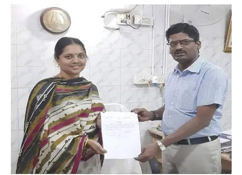 இந்தியாவிலேயே சாதி - மதமற்ற சான்றிதழ் பெற்ற முதல் தமிழ் பெண்