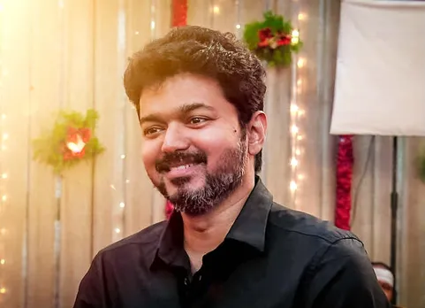 Thalapathy vijay, thalapathy vijay with his friends, vijay abroad trip