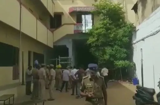 Ayira Vysya Higher Secondary School Accident, மதுரை பள்ளிக்கூடம் விபத்து, Madurai School Building collapses