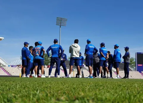 virat kohli left thumb injury ind vs sa cwc 2019 - World Cup 2019: சிக்கலில் விராட் கோலி... கட்டை விரலில் காயம்! No.3க்கான பேக்-அப் பேட்ஸ்மேன் யார்?