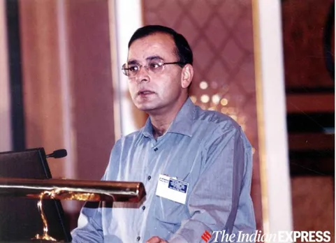Former Finance Minister Arun Jaitley passes away rare photos of him - மண்ணுலகை விட்டுப் பிரிந்த அருண் ஜெட்லியின் அறிய புகைப்படங்கள்