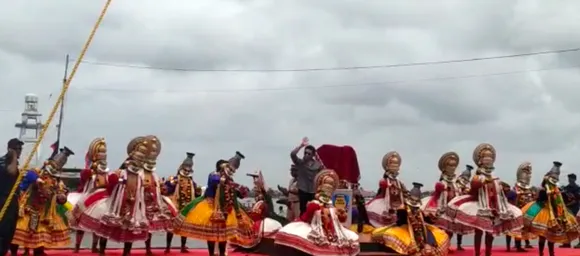 இப்படி ஒரு படகு போட்டியை இந்தியா இதற்கு முன்பு கண்டதே இல்லை...