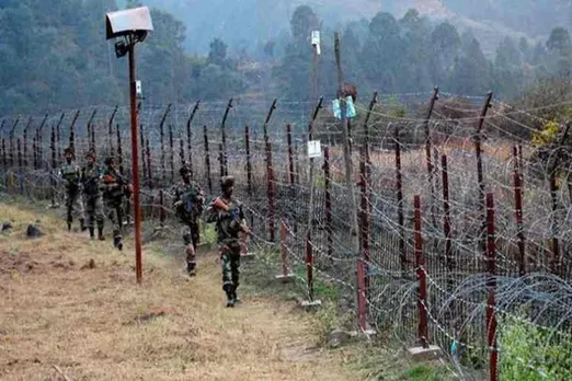 pakistan raises white flag, pakistan retrieves bodies, pakistan loc bodies, hajipur sector, pakistan army, india pakistan news, indian express