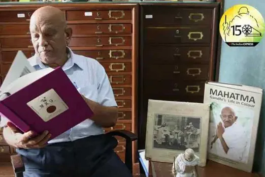 gandhi jayanti, gandhi collectibles, gandhi exhibition, gandhi's objects, gandhi jayanti 2019, gandhi jayanti news, mahatma gandhi jayanti, gandhi at 150, மகாத்மா காந்தி 150வது பிறந்த நாள், மகாத்மா காந்தி, gandhi jayanti 150 anniversary, jhunjhunwala collector of gandhi's objects, jhunjhunwala