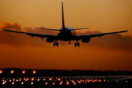 Trichy Doctor detained at Bengaluru airport for sexually harassing air hostess - விமான பணிப்பெண்ணிடம் பாலியல் அத்துமீறல் - திருச்சியைச் சேர்ந்த மருத்துவர் பெங்களூருவில் கைது