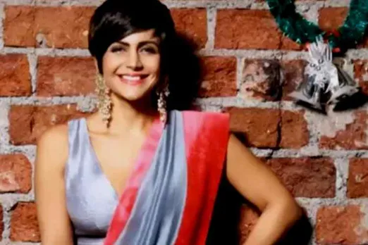 Mandira Bedi Exercising in Phuket Island; மந்திரா பேடி, Mandira Bedi in Phuket Island, Mandira Bedi Exercising Viral Video on Instagram, மந்திரா பேடி வைரல் வீடியோ, mandira bedi viral video, mandira bedi