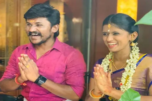 super singer title winner senthil ganeshg rajalakshmi pongal special song - சிங்கப்பூரை அதிரவிட்ட 'சூப்பர் சிங்கர்' புகழ் செந்தில் கணேஷ் - ராஜலக்ஷ்மி (வீடியோ)