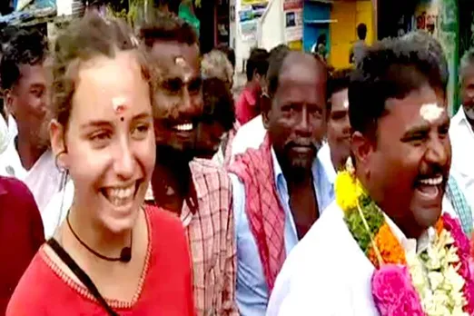 France girl campaign for Tamilnadu local body election, ஊராட்சி மன்றத் தேர்தலில் பிரான்ஸ் பெண் பிரசாரம், France girl campaign for Tiruppuvanam local body election, சிவகங்கை, திருப்புவனம், மேலராங்கியம் கிராமம், பிரான்ஸ் பெண் பிரசாரம், France girl, Mealrangiyam village, France girl campaign