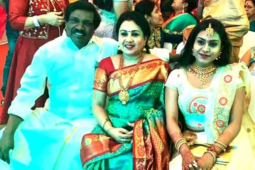 Pushpavanam Kuppusamy, singer Pushpavanam Kuppusamy, புஷ்பவனம் குப்புசாமி, Folksong singer Pushpavanam Kuppusamy, Pushpavanam kuppusamy - Anitha Kuppusamy couple, புஷ்பவனம் குப்புசாமி மகள் பல்லவி, புஷ்பவனம் குப்புசாமி மகள் காணவில்லை, Pushpavanam Kuppusamy daughter missing, Pushpavanam Kuppusamy daughter missing police complaint police complaint, Pushpavanam Kuppusamy daughter pallavi, Pushpavanam Kuppusamy daughter pallavi denied this news
