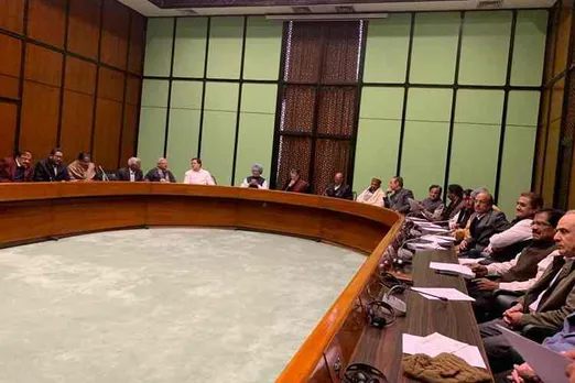 congress caa meeting, opposition parties meeting, congress opposition parties meeting, சி.ஏ.ஏ.வுக்கு எதிராக எதிர்க்கட்சிகள் கூட்டம், காங்கிரஸ் கட்சி தலைமையில் எதிர்க்கட்சிகள் கூட்டம், திமுக பங்கேற்கவில்லை, caa protests, mayawati caa protests, uddhav thackeray, dmk not participate in opposition parties meeting, mamata banerjee