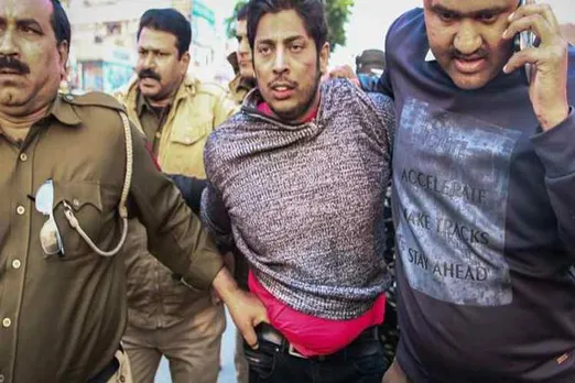 shaheen bagh firing, டெல்லி ஷாஹீன் பாக் பகுதியில் துப்பாக்கிச் சூடு, சிஏஏ எதிர்ப்பு போராட்டம், shaheen bagh protests delhi firing, caa protests delhi, jamia firing