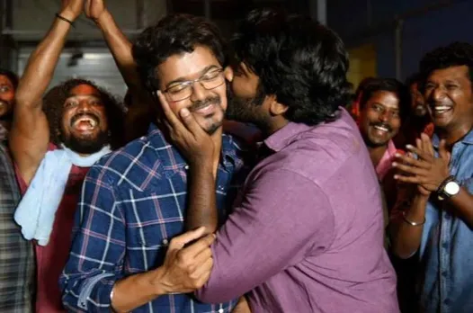 master update vijay sethupathy kissed vijay