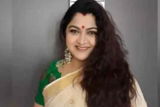 kushboo young age photo, kushboo teen age photo viral, kushbu teen age photo viral, kushbu 14 old year photo, குஷ்பு, குஷ்பு சிறுவயது புகைப்படம், குஷ்புவின் 14வயது புகைப்படம் வைரல், தமிழ் சினிமா செய்திகள், ksuhoo tweet her young photo, actress kushboo, actress kushbu, latest tamil cinema news, latest cinima news, tamil cinema news