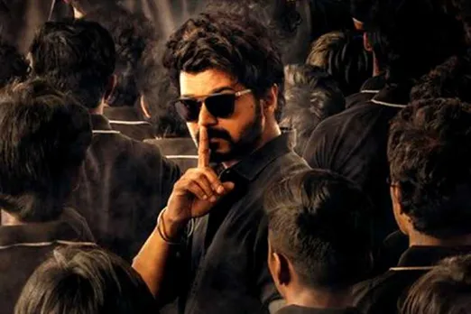 actor vijay, thalapathy vijay, thalaipathi vijay, vijay master movie when release, தளபதி விஜய், மாஸ்டர், விஜய், மாஸ்டர் ரிலீஸ் எப்போது, விநியோகஸ்தர்கள், when master movie release, new problem to vijay, விஜய்க்கு புதிய நெருக்கடி, bottleneck master distributor, xb entertainment, xevior britto