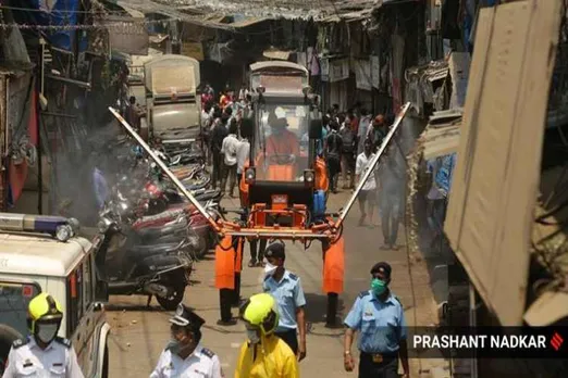 2.4 சதுர கி.மீ, 8.5 லட்சம் மக்கள் : மும்பை தாராவியில் சமூக விலகல் சாத்தியமா?