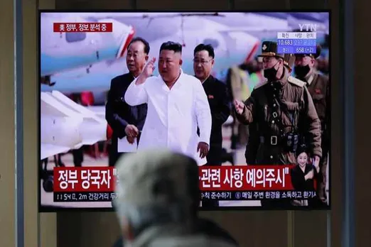 kim jong un, North Korea, south korea on kim jong un, kim jong un resort, Kim jong un dead, kim jong un alive, where is kim jong un, kim jong un north korea, kim jong un critical