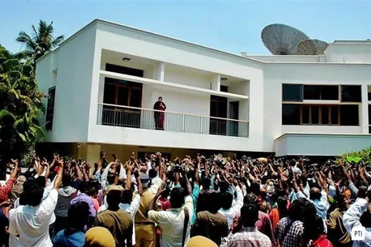vedha illam, vedha illam memorial, former cm jayalalithaa, j jayalalithaa, tn government, வேதா இல்லம், போயஸ் கார்டன், நினைவில்லமாக்க தமிழக அரசு அவசர சட்டம், news in tamil, latest tamil news, news