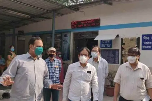 satyendar jain hospitalised, delhi health minister satyendar jain high fever sudden oxygen level drop, satyendar jain coronavirus, டெல்லி சுகாதார அமைச்சர் சத்யேந்தர் ஜெயின், சத்யேந்தர் ஜெயின் மருத்துவமனையில் அனுமதி, delhi news, delhi health minister, covid-19 tested, coronavirus, delhi health minister hospital, tamil indian express