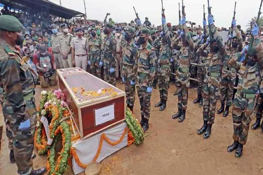 india china border news, india china border dispute, இந்தியா சீனா எல்லைப் பிரச்னை, லடாக், கால்வன் பள்ளத்தாக்கு, ப சிதம்பரம் கட்டுரை, pm modi on galwan clashes, opposition on galwan clashes, army killed in galwan clashes, LAC tension, p chidambaram on galwan clashes