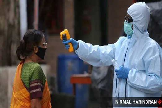 Dharavi, coronavirus, WHO chief praises Mumbai’s Dharavi slum, maharashtra coronavirus latest updates, கொரோனா வைரஸ், மும்பை, தாராவி, உலக சுகாதார நிறுவனம் பாராட்டு, who praises dharavi, mumbai's dharavi slum, dharavi coronavirus cases, who on dharavi, mumbai coronavirus cases