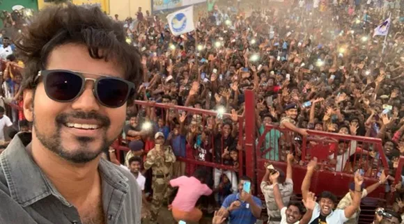 Actor Vijay's selfie becomes most retweeted photo in Twitter India
