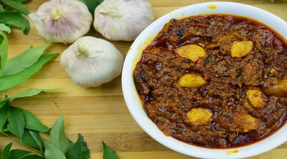 Poondu Kulambu, Poondu Kuzhambu Recipe, Chettinad Poondu Kulambu Video