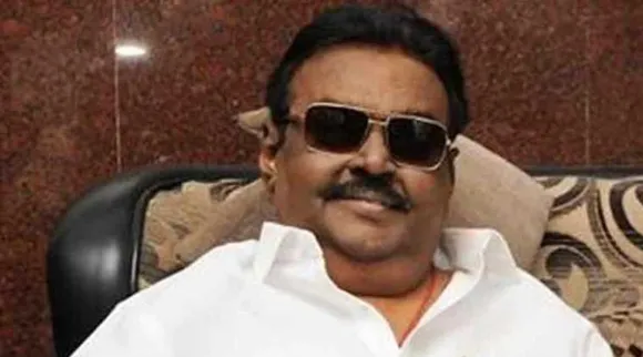 vijayakanth hospitalised, dmdk leader vijayakanth again hospitalised, vijayakanth admitted in hospital, விஜயகாந்த் மருத்துவமனையில் அனுமதி, விஜயகாந்த் மீண்டும் மருத்துவமனையில் அனுமதி, தேமுதிக தலைவர் விஜயகாந்த், vijayakanth admitted in hospital in chennai, dmdk, premalatha vijayakanth