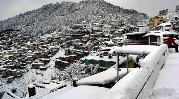 Snowfall drapes Himachal Pradesh’s Keylong in white blanket