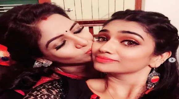 சமூக இடைவெளி வேண்டாமா? அதிரவைத்த பவானி ரெட்டி- கிருத்திகா